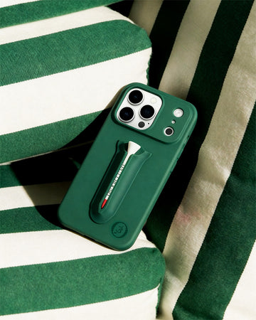 3 Putt Round Tee Case - iPhone 17 Pro
