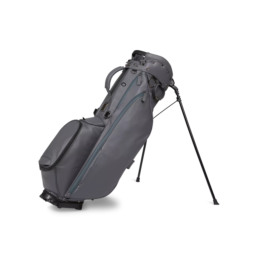 2022_LLMembersBag_Charcoal_01_