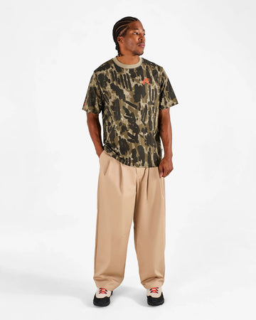 Malbon Golf Bermuda Tee Tour Divot Camo