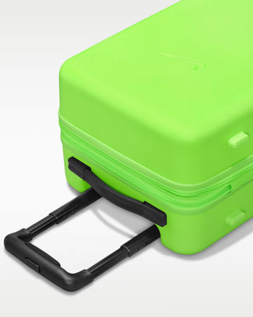 Nike Hand Luggage 22" Hardshell (52L) - Electric Green/Black