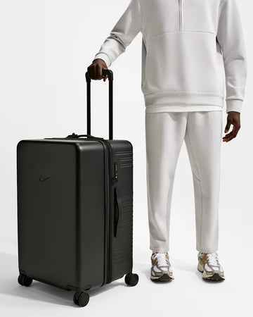 Nike Large Checked Luggage 29" Hardshell (143L) - Black