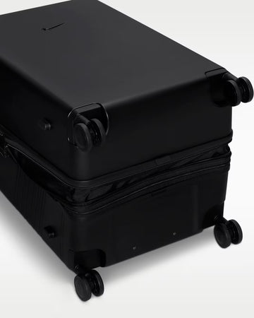 Nike Large Checked Luggage 29" Hardshell (143L) - Black