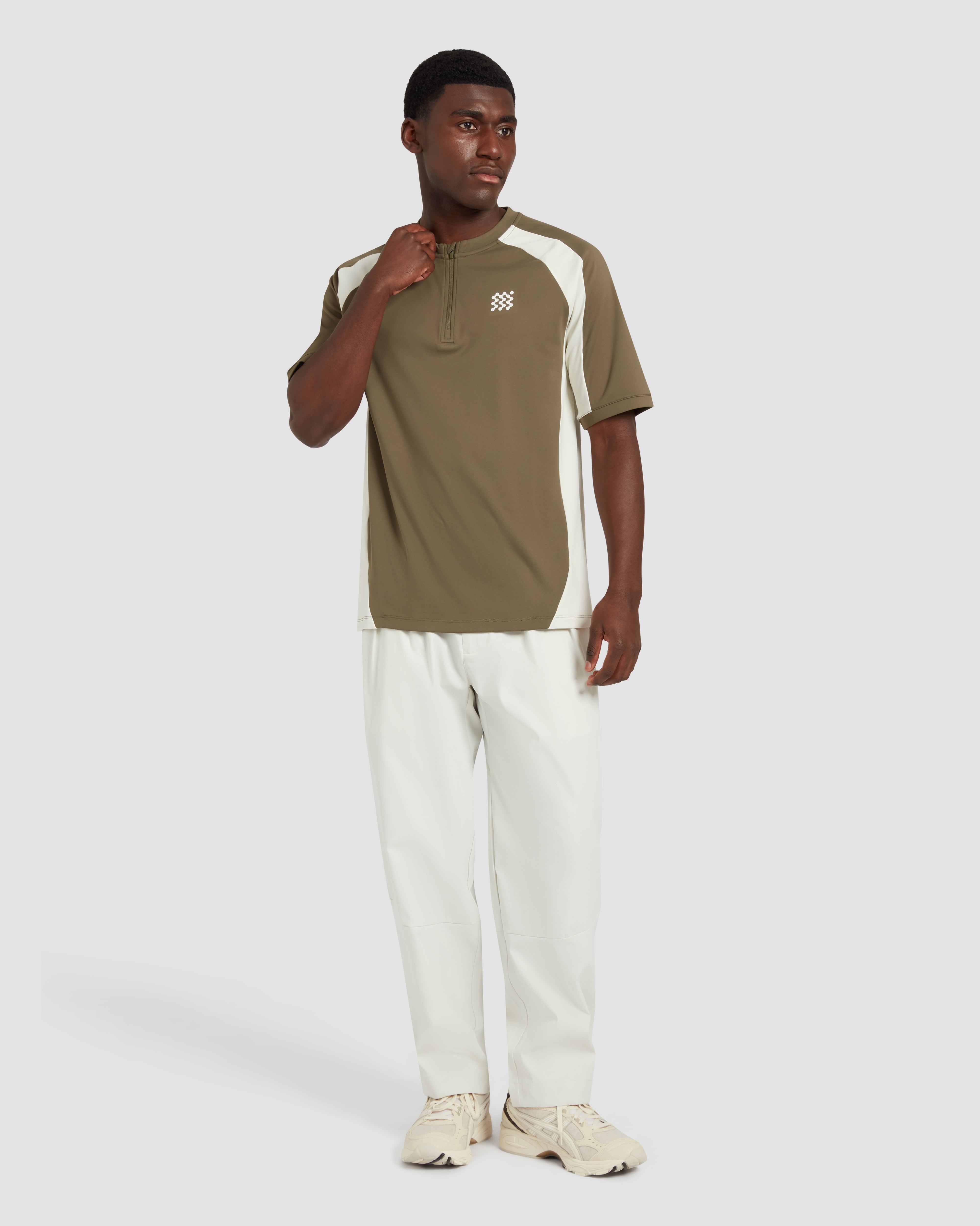 Manors Lightweight Pleated Trouser - Pebble – Bisque Golf