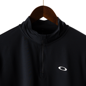 Oakley x Bisque Gravity Range Quarter Zip Blackout