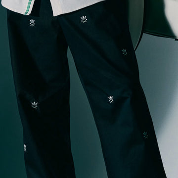adidas Originals  Loose Embroidered Pant - Black