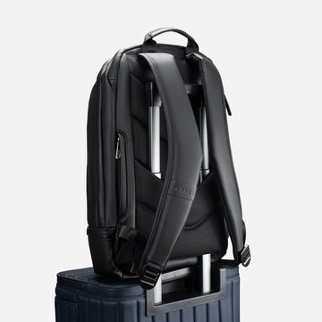Vessel Signature Backpack - Pebbled Black