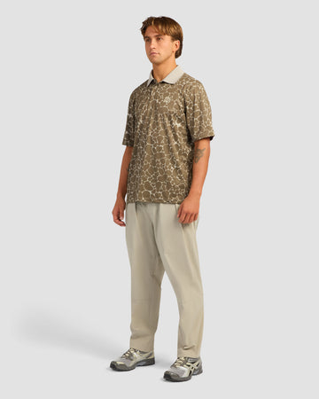 Manors The Course Polo AOP - Dune
